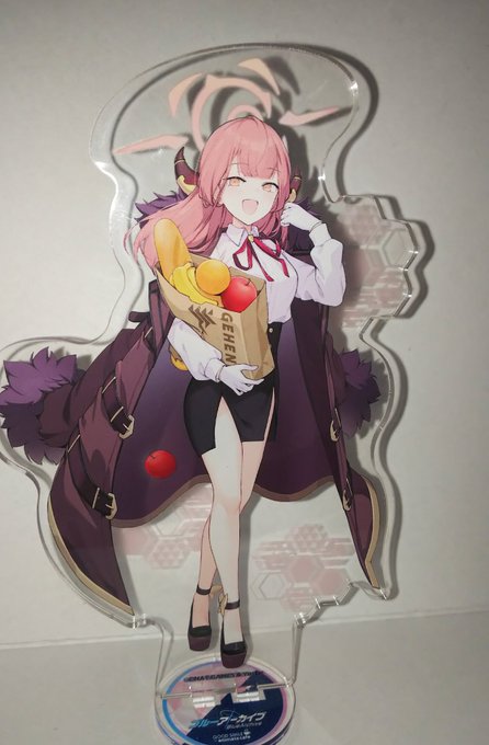 陸八魔アルの買い物風景

←理想           現実→ 