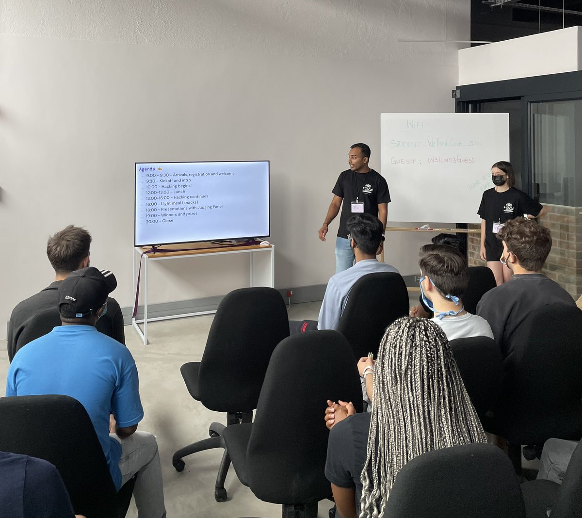 We’re kicking matters off at the #Stitchathon 🤩 our host, <a href="/ErrorNaik/">Pivendren Naik</a> on welcome duties. <a href="/stitchmoneyhq/">Stitch</a>