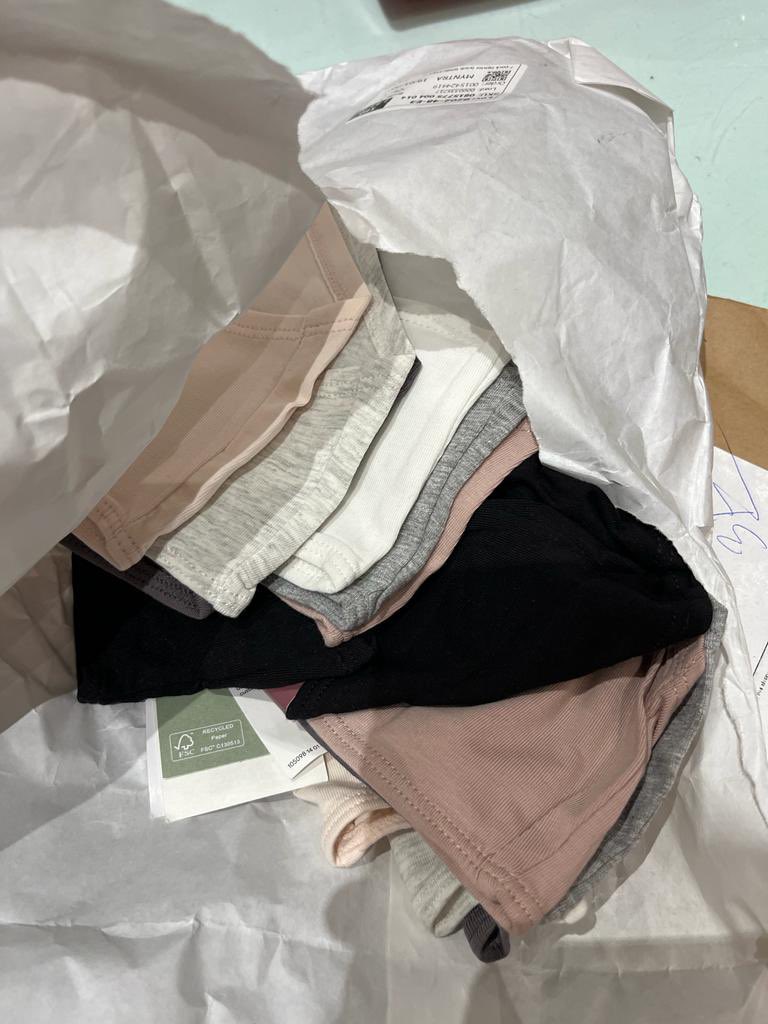 RekhaRGoyal1's tweet image. What you order vs what you get Order id - # 1194453 82914391787503. #notreturned #notrefunded #noresponsesince1month