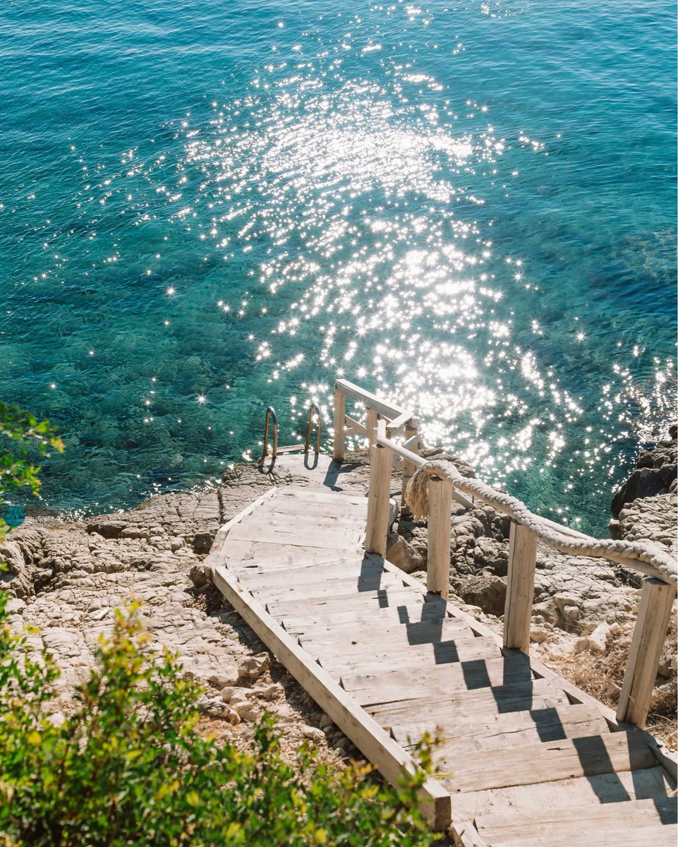 Toe dipper or length swimmer, the glistening Ionian Sea offers refreshing moments to guests. From the diving board and pontoon, to villas with sea access, there's a little something for everyone.