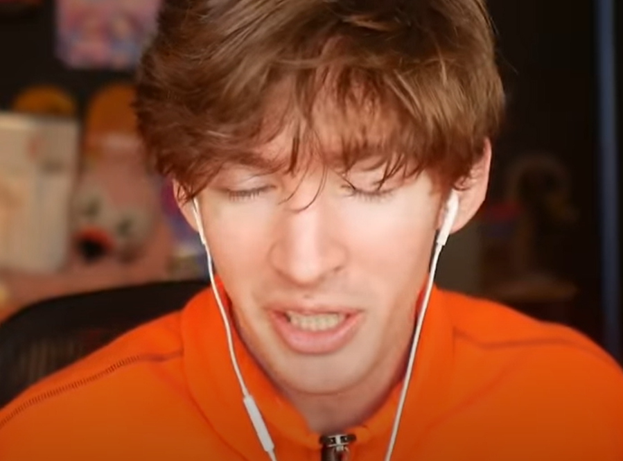 ItsTheIzzz's tweet photo. @AlbertsStuff
 Can I buy your vector jump suit. I can paypal you 700 dollars https://t.co/VHfrtUKAGL