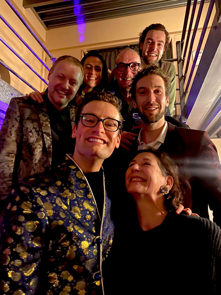 SplinterChabot's tweet photo. π Als je mamama, papapa, broers en lieve (schoon)zus naar de laatste opname van #SPLNTR! komen kijken π€© Gelukkig, dierbaar en dankbaar π
Vanavond NPO3 22:10 @AVROTROS https://t.co/nZgvDtH6pw