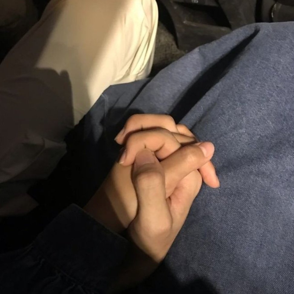 kenmafiles's tweet photo. 🖇 https://t.co/AbITRs7VTp
✈︎ LDN Bound.
☀︎︎ 02.19.22 | 05:00 pm
✍︎ Don't mind me, may kinakaladkad lang ako sa kasal. :)
#OsaLisaSakalan
#MiyasAtTheChapel
#PromDatesToSoulMates https://t.co/dhqpNT398t