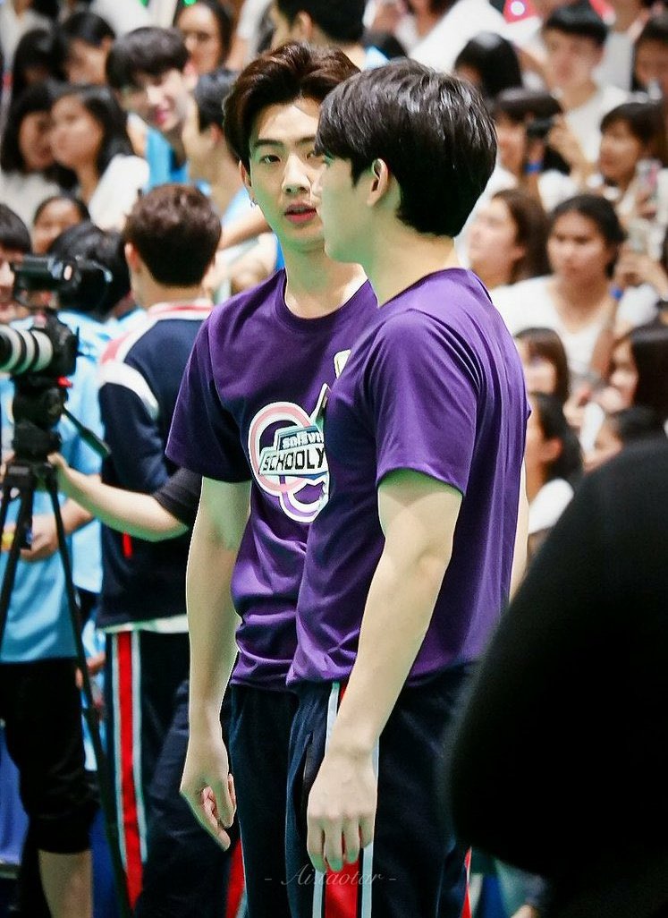 polca_gesrek's tweet photo. @off_tumcial @Tawan_V P' Off why new always obey you while Tawan always fight 🤭
#newoff https://t.co/YDyzxz8UuP