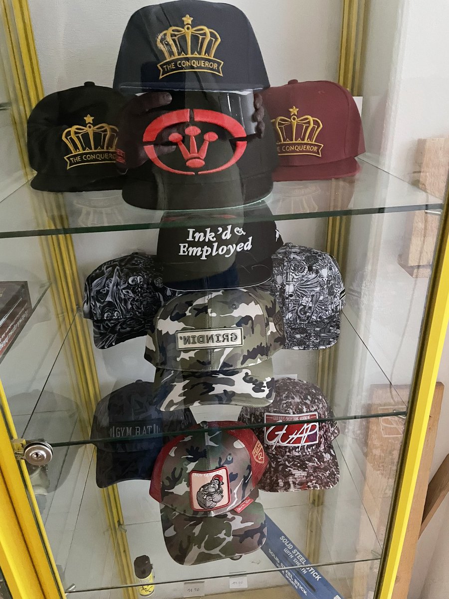 ArmyShopBW's tweet photo. Vielleicht ein neues Cap🧢 von @girlswholikehats_lauren_rose ?
#cap #baseballcap #baseball #laurenrosefashion #armyshop #armyshopbw #happy https://t.co/kCBIDQdZeB