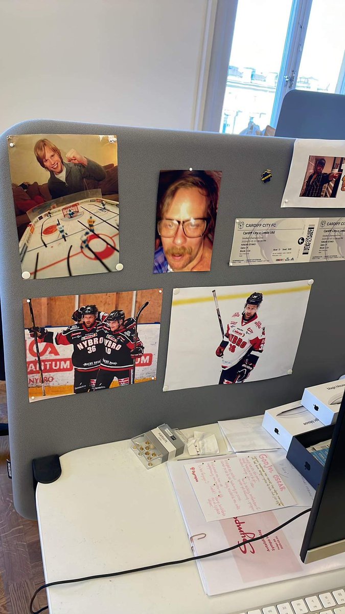 Ikväll ska #36 Jonny Ågren hyllas. Jag smygstartade igår på firman me å göra en liten hyllningshörna. #nybrovikings <a href="/jonny_gren/">Jonny Ågren</a>