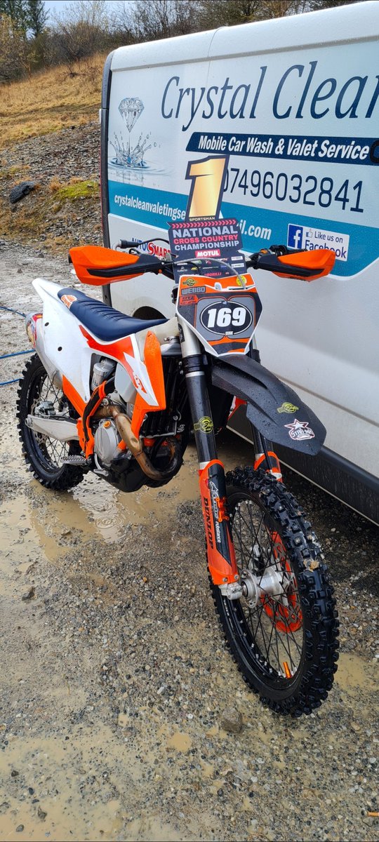 Webbo69ktm's tweet photo. Good race with #edgeoffroad weather and track was very demanding making a cross country enduro into an extrem race we had all weather's rain,snow,wind sleet and cold temperatures  but still managed to win the sportsman class with a packed field of over 40 riders https://t.co/cpjcJd0gVj