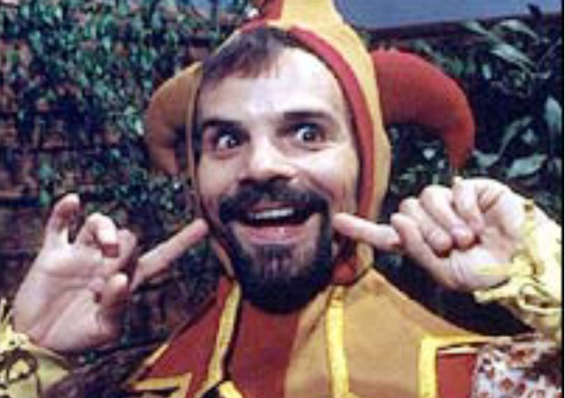 Michael Staniforth died of #AIDS in 1987, aged 44.
He was a part of my childhood, playing the chirpy, creepy Timothy Claypole in the longrunning TV show Rentaghost.
I also saw him on stage in A Chorus Line, when I was too young to understand it.
He was an out gay man.
#LGBTHM22