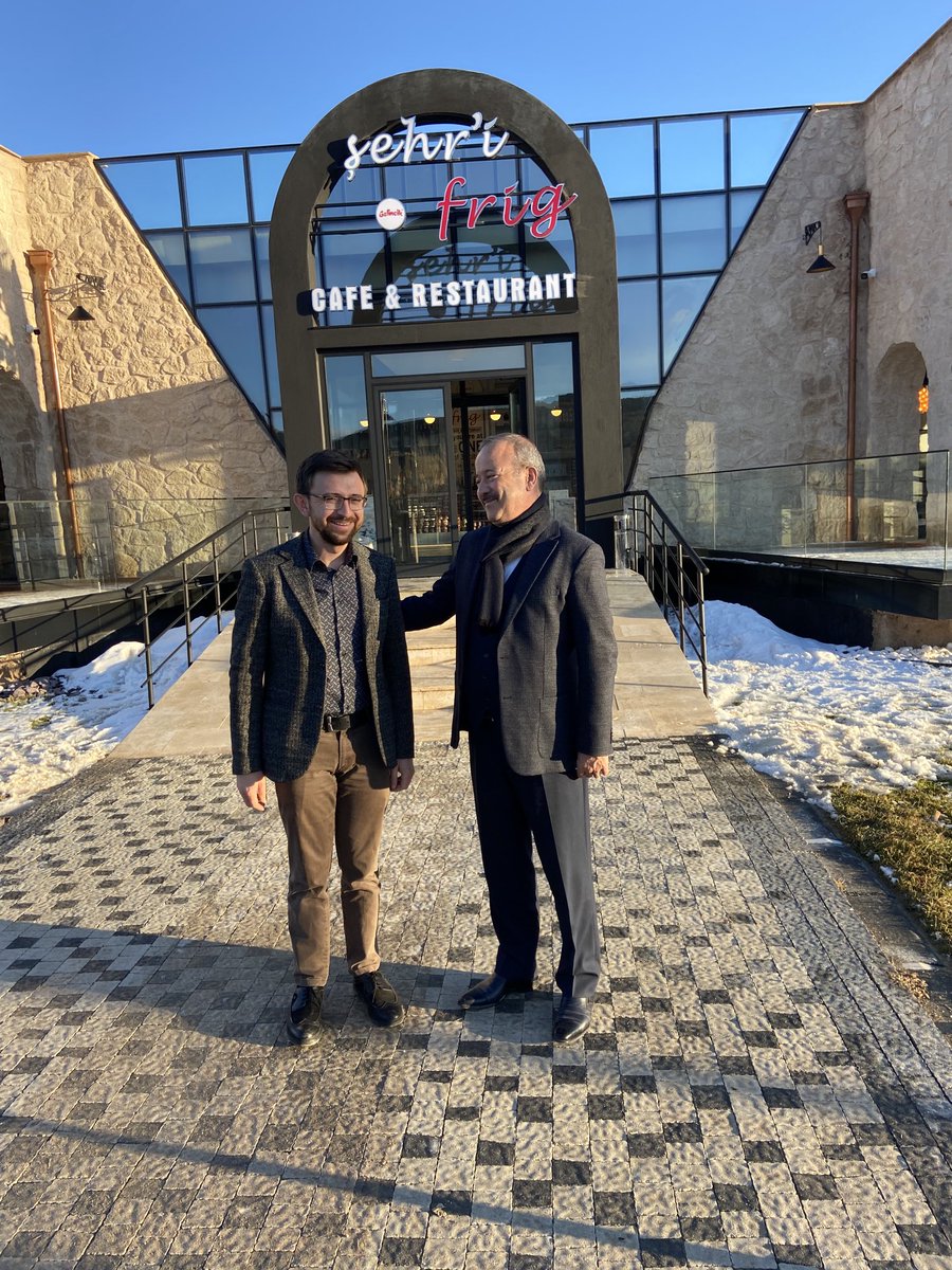 Sayın Vekilimiz Mehmet TAYTAK beyfendiyi Ayazini Frig Vadisi ŞEHRİ FRİG restoranımızda ağırladık. Kendilerine teşekkür eder en yakın zamanda tekrar bekleriz.⁦<a href="/MehmetTaytakMHP/">Mehmet Taytak</a>⁩