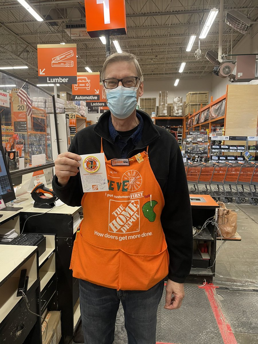 Lucky number 7! Happy Anniversary to Steve at the Front End!
@Lisa78840187 <a href="/Nairobi75819619/">Nairobi</a> <a href="/Damien1975HD/">Damien Madden</a>