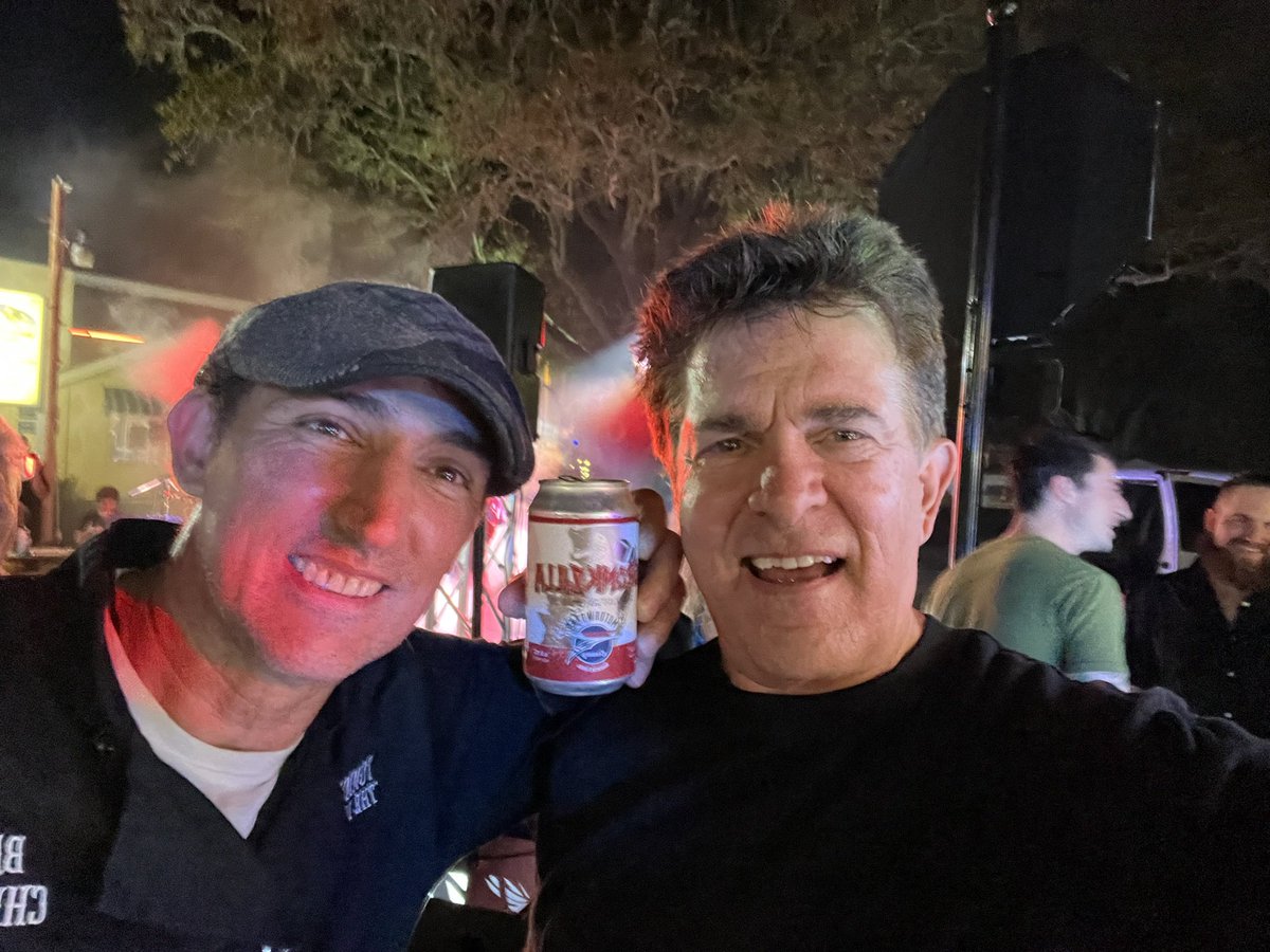 Hey #GoBucs <a href="/RobGronkowski/">Rob Gronkowski</a> I was drinkin Gronkzilla last night <a href="/bassanochscake/">Bassano Cheesecake</a> Cheers to 2 great 🏈 seasons here! C’mon back for another!