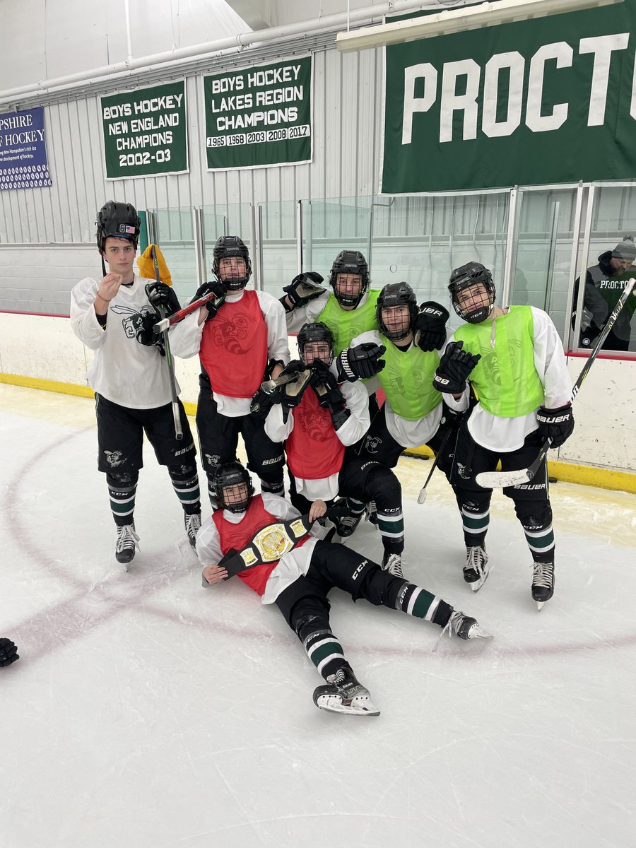 PAPucks's tweet photo. Hornets set to host @NHShuskyhockey today at the Ted, puck drops at 4:30pm #buzzin @USHRhockey @NZPrepHockey https://t.co/D2Rz8itI6R