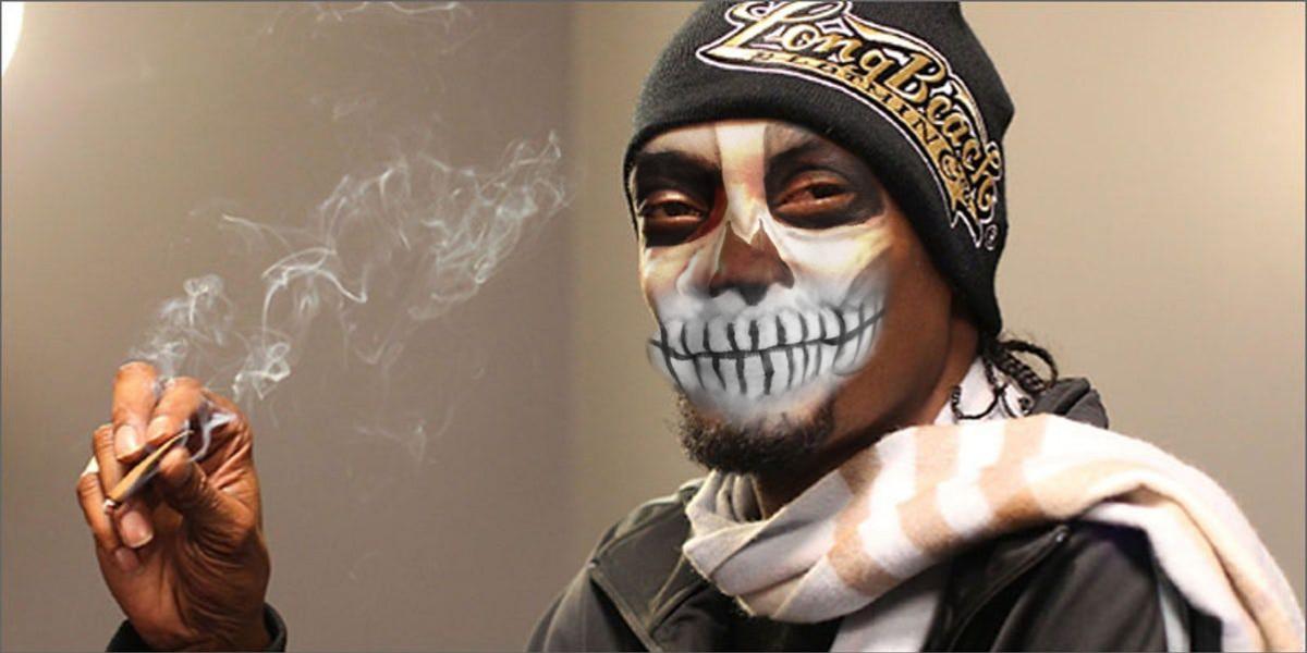 DanielStraub80's tweet photo. @SnoopDogg #itpaystobedead @metaskeletons https://t.co/XCRvTy0D2m