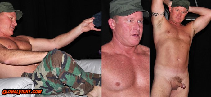 Muscledaddy Naked from https://t.co/uDvNgxouOP profiles  --  #bigmuscle #hairymuscle #oldman #chubbydaddy
