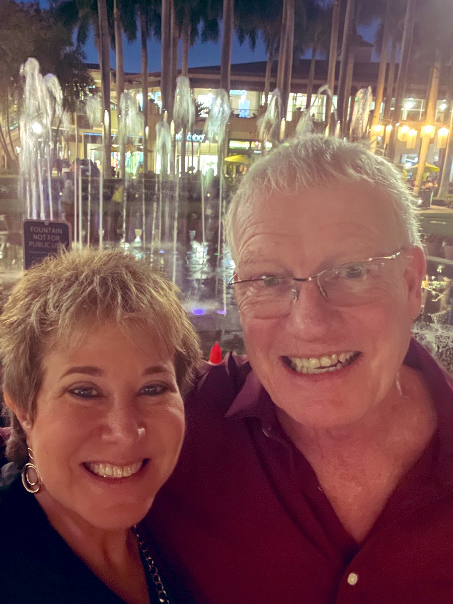 Marjienealon's tweet image. Thank you to all of my sweet #Nashie #Chipster friends for your birthday wishes from far and wide. It means the world to me. Tom took me to a lovely birthday dinner with friends. Wish y’all all could have joined us! Sorry if I didn’t tag you but Twitter has its limits!  ❤️