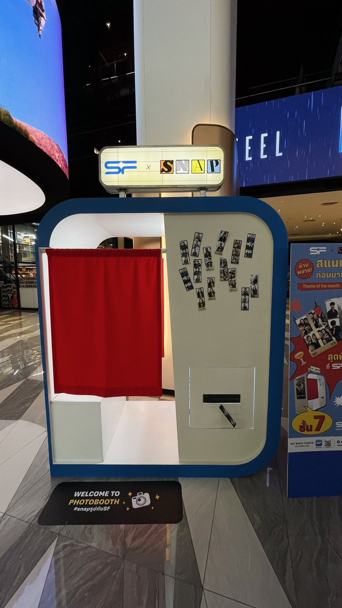 catto__'s tweet photo. ถ้าใครแวะมาดูหนังที่ SFW at central wOrld แวะมาถ่ายที่ตู้ SNAP ชั้น7 ได้เลย ประทับใจที่มีตู้นี้อยู่ทุกที่ และมีติ๊กเกอร์ให้แปะ
ชอบอีกอย่างคือเดี๋ยวนี้เค้าให้popcornใส่ถุงซิปล็อกแล้ว เพราะเป็นคนกินไม่หมดแล้วเอาทิ้งไว้ที่โรง เอากลับมากินต่อที่บ้าน #SFcinema #SFsnap https://t.co/2meUkMan5j