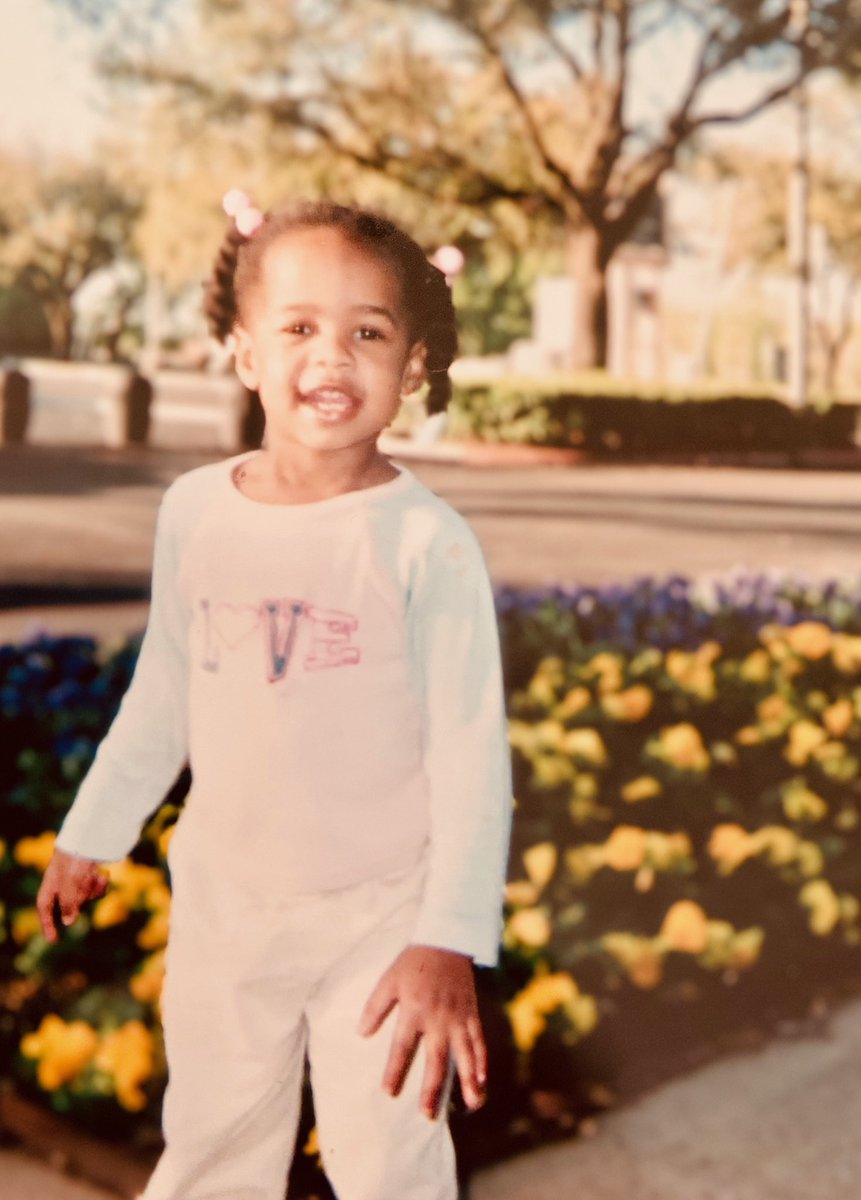 SCStorm_WBB's tweet photo. Happy birthday to this little CUTIE!!!! Have a great day @bbbianca__ ❤️💛 https://t.co/GbwErNy5GX