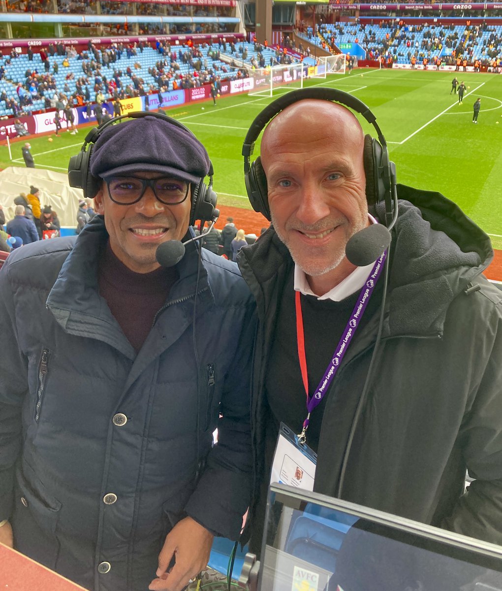 At Villa Park with @trevor8sinclair for @talkSPORT #GameDay 

@AVFCOfficial vs @WatfordFC 

#AroundTheGrounds
#GoalsAsTheyGoIn