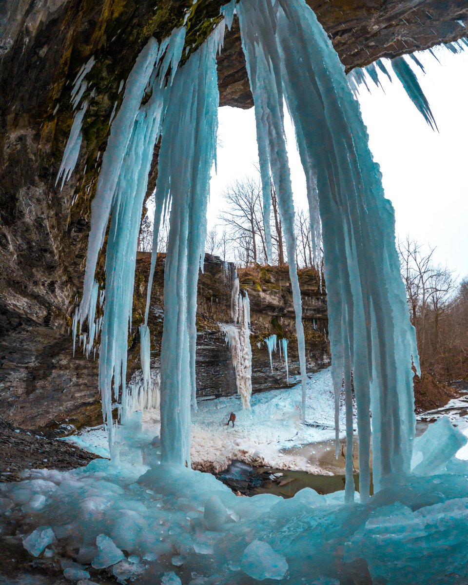 K_Wicksy's tweet photo. Gm everyone! ❄️🧊 Exploring waterfalls in the winter is pretty cool. https://t.co/BVs84vmo76