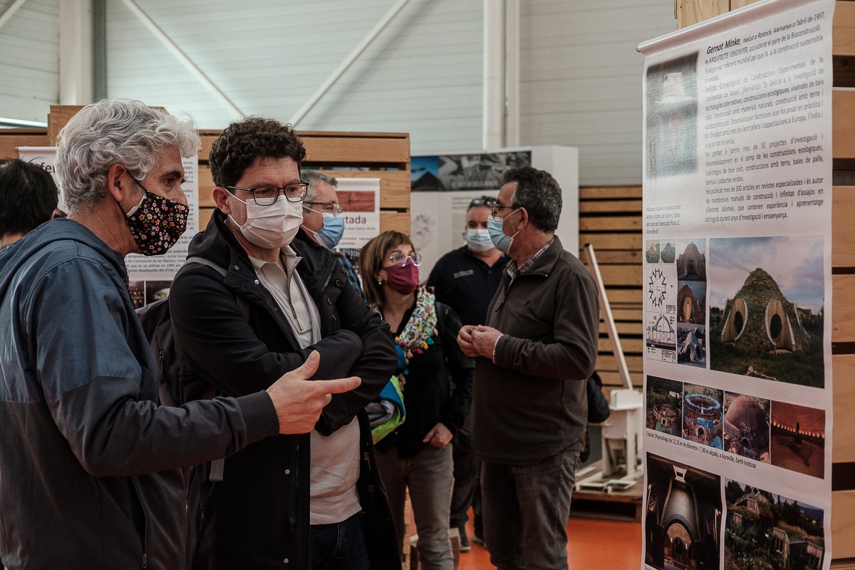 Fotos | Darrer dia de la Fira de l'Energia i la Construcció Sostenible a Vic

📸 <a href="/AdriaCostaRifa/">Аdrià Costa Rifà</a> 
#Osona naciodigital.cat/osona/flaix/15…