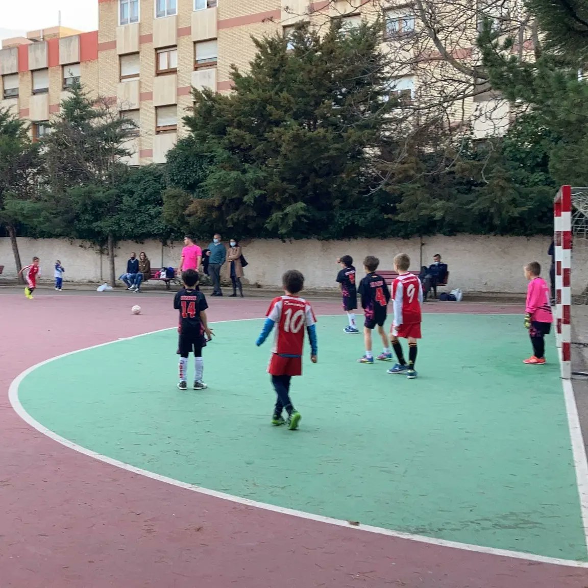 oldSchoolBasket's tweet photo. ⚽️ Iniciación Fútbol Sala:
Rosa Molas OSB 0 - 5 Romareda
#Rosamolas #oldschoolfootball #letsgoldschool #oldschoolfamily #oldschoolspirit https://t.co/cQ0EjTNUy8