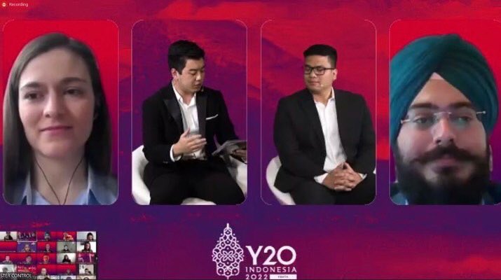 DTDjani's tweet photo. Menyambut delegasi #Y20 dalam “Kick-Off Meeting Y20 Indonesia 2022”. Pemuda mainkan peran penting dlm dorong pertumbuhan dan wujudkan pembangunan berkelanjutan. Saya optimis #Y20 akan berikan kontribusi positif dlm dukung Presidensi #G20Indonesia. https://t.co/t36HLxeHyg