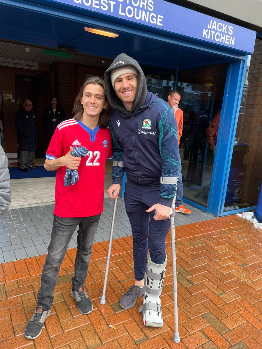Jhovan_Kest's tweet photo. @Rovers @benbreo We finally did it! It's like a dream came true 🤍💙🇨🇱
Thanks to all who support and help us ❤️ https://t.co/xO5g1oLu7x