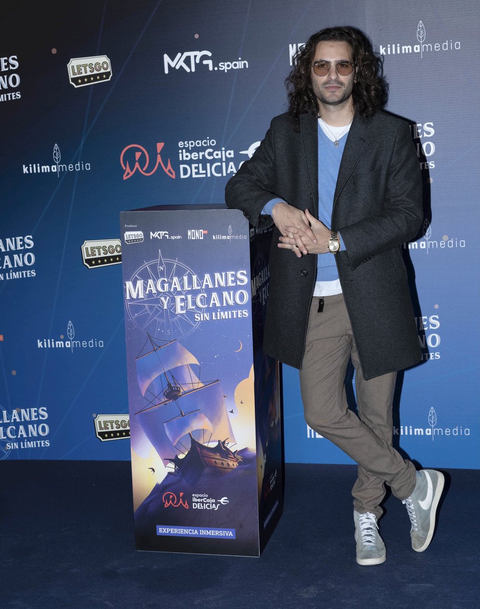 . Los actores <a href="/AdriaEs_actor/">Adrià Escudero</a> e <a href="/ibrahimalShamiJ/">Ibrahim Al Shami J</a> en la presentación de la exposición de #Magallanesyelcanosinlímites en el Museo del Ferrocarril de #Madrid 

📸 <a href="/Tvpress_es/">TV PRESS</a> @aroasolanaphoto