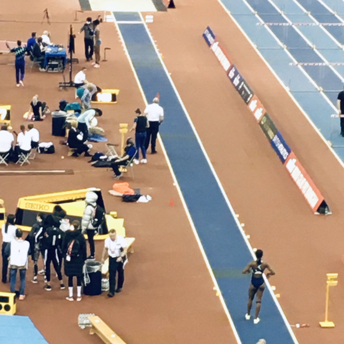 influence_sm's tweet photo. Khaddi Sagina from Sweden lining up in the women’s long jump with @MarynaBekh @IvanaSpaNOv1c and @JazminSawyers also in the field at the @WorldAthletics #WorldIndoorTour #MullerIndoorGrandPrix #MullerIndoorGP https://t.co/cAtRycfik4