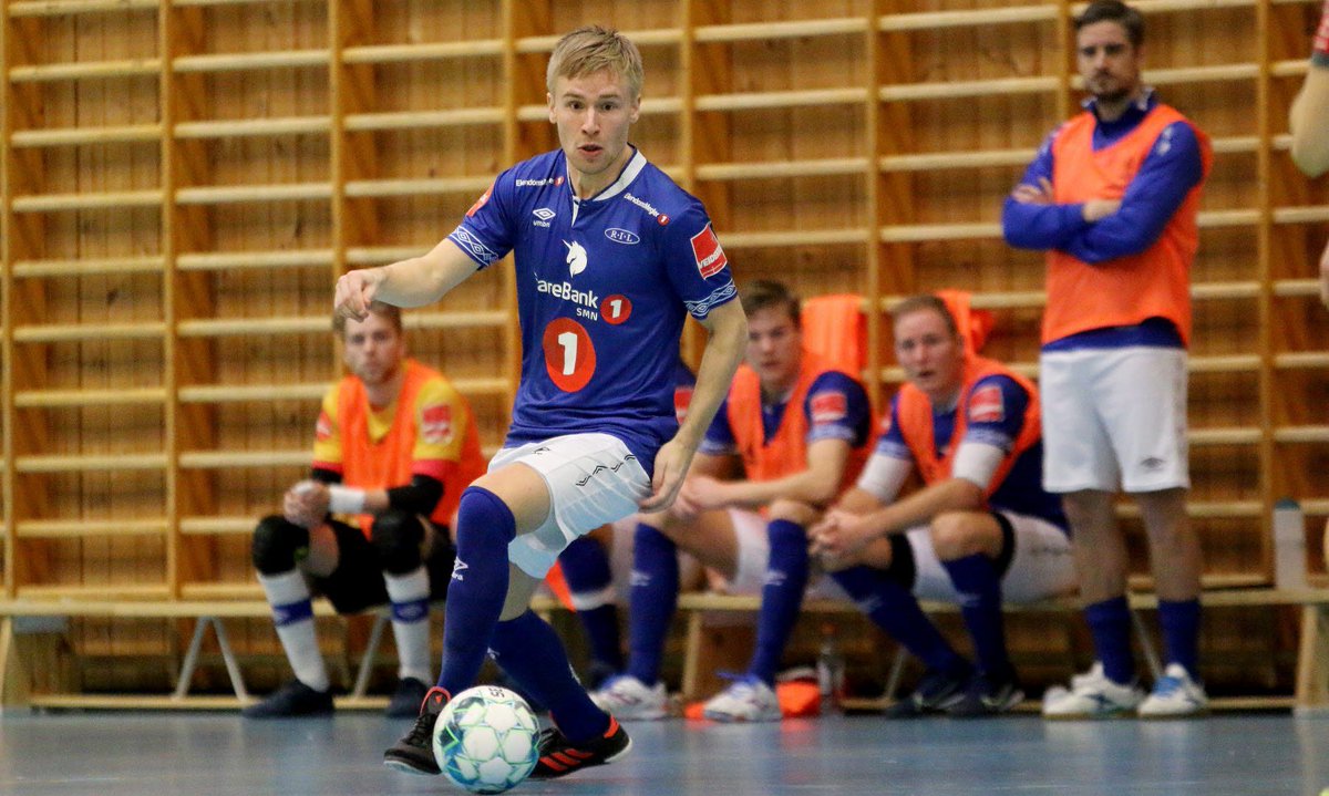 Ellers siste kamp for Espen Johnsen i dag - en av våre viktigste spillere siden oppstarten i 2016. Fantastisk spiller og ressurs på alle vis. Han flytter hjem til Kirkenes med familien. Takk for laget, Espen🤝⚽️