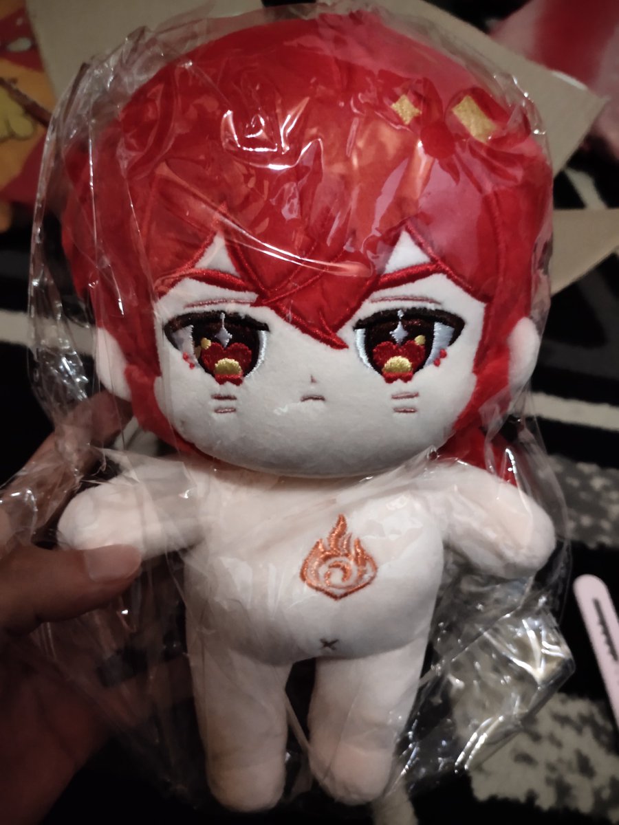 scorpiozon's tweet photo. Finally 😭 thanks a lot @caxiaco for helping me bringing him home 🥰he's so cuuute https://t.co/yxlhJ23rQI