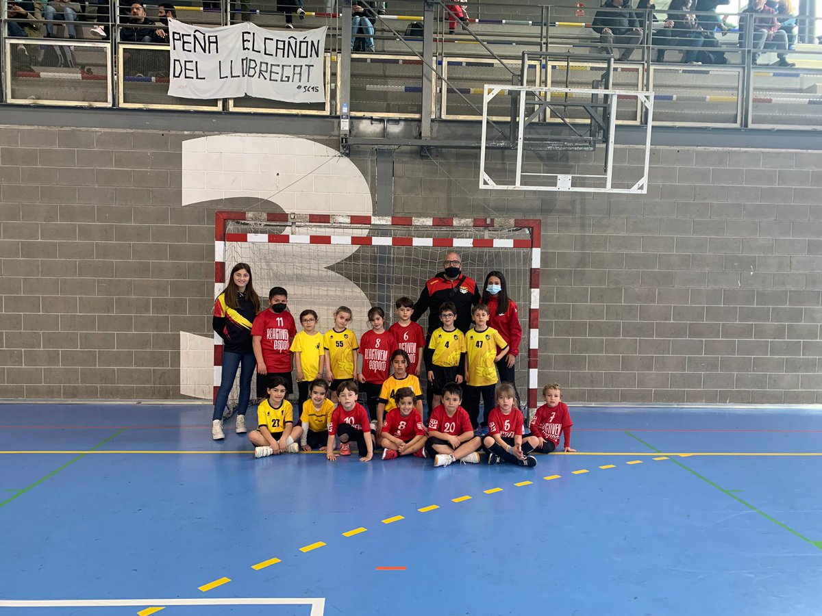 Handbol Cooperativa (@hcsantboi) on Twitter photo 🤾♂️🤾♀️🤾♂️🤾♀️🤾♂️🤾♀️🤾♂️🤾♀️🤾♂️🤾♀️
🏆Resultado: 👍
Prebenjami Taronja: 10
<a href="/HandbolEsportiu/">Handbol Esportiu Castelldefels</a>: 6
<a href="/AjSantBoi/">Ajuntament Sant Boi</a> <a href="/cebllob/">Consell Esportiu del Baix Llobregat</a>
<a href="/J0nathangarcia/">Jonathan García</a>
<a href="/Peyas_5/">Borja Rodríguez</a>
#HCSB #VamosCoope
⚫⚫⚫⚫⚫🔴🔴🔴🔴🔴 🤾♂️🤾♀️🤾♂️🤾♀️🤾♂️🤾♀️🤾♂️🤾♀️🤾♂️🤾♀️
🏆Resultado: 👍
Prebenjami Taronja: 10
<a href="/HandbolEsportiu/">Handbol Esportiu Castelldefels</a>: 6
<a href="/AjSantBoi/">Ajuntament Sant Boi</a> <a href="/cebllob/">Consell Esportiu del Baix Llobregat</a>
<a href="/J0nathangarcia/">Jonathan García</a>
<a href="/Peyas_5/">Borja Rodríguez</a>
#HCSB #VamosCoope
⚫⚫⚫⚫⚫🔴🔴🔴🔴🔴