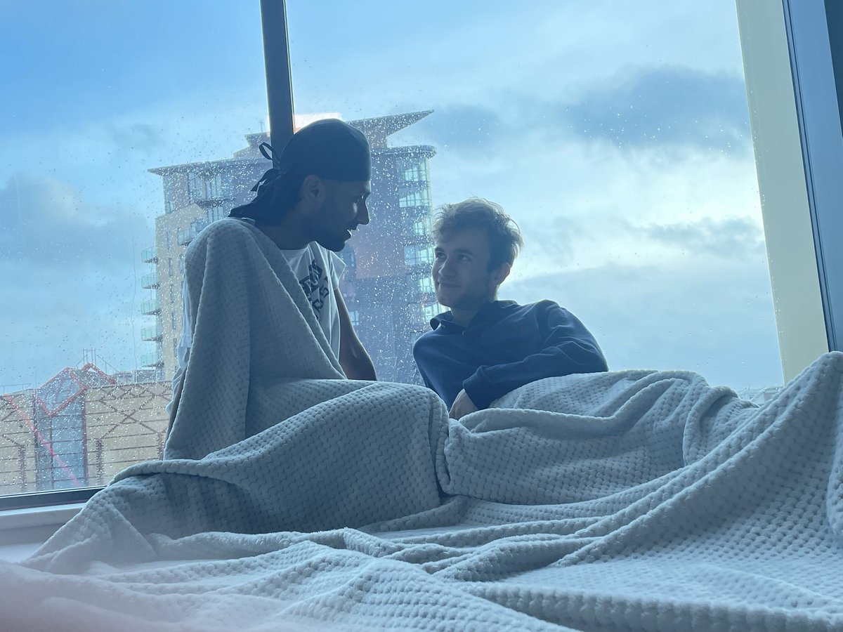 itspavsagoo's tweet image. @leedsdrama LGBTQ+ artists night, @tdwright1’s Undetectable 🏳️‍🌈✨
Exploring this text was an honour ❤️

Special thank you to @fulchermovement and @Reece_AParry for intimacy support // Stage Management 💃🏻✨

#LCActing #Trainingfornow