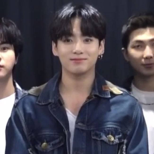 jjk pics✨ tweet media