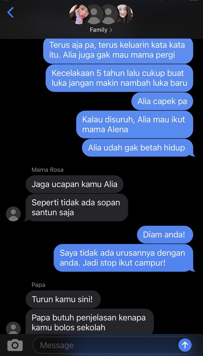 Yucipaa_'s tweet photo. 001. Anak pembawa sial https://t.co/e6N6WSe0A0