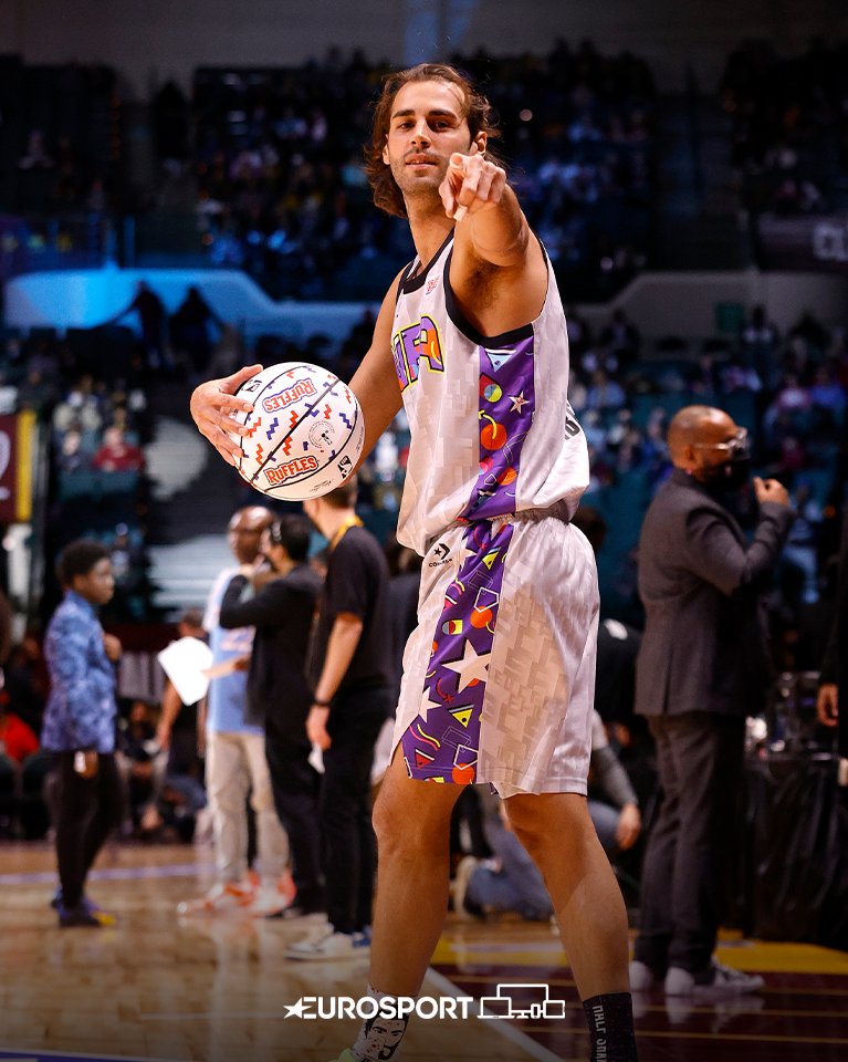 Eurosport_IT's tweet photo. Gimbo 𝘼𝙞𝙧𝙡𝙞𝙣𝙚𝙨 🛫🏀

#NBA | #NBAAllStar | #Tamberi https://t.co/1KVWD09sE9