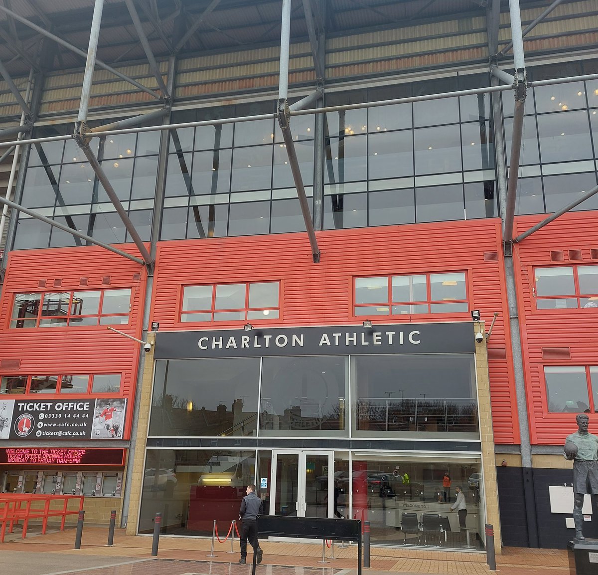 BKPCAppeal's tweet photo. We are prepared and ready at @CAFCofficial to test over 400 men attending todays fixture vs @OUFCOfficial, all of which have pre-booked appointments! #detectearlysurvivelonger #prostatecancer https://t.co/dgMQTrjDC4