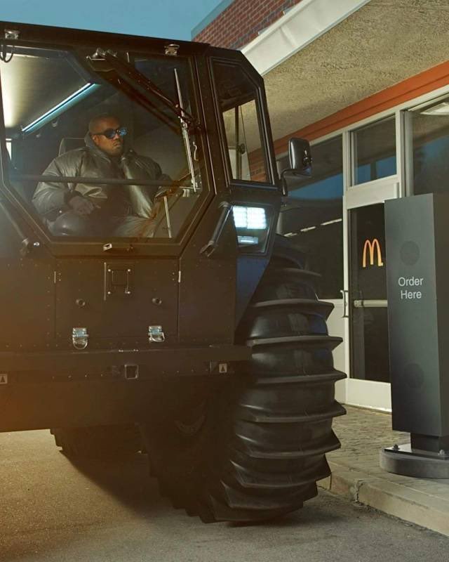 People buying super expensive gaming computers just to load Football Manager