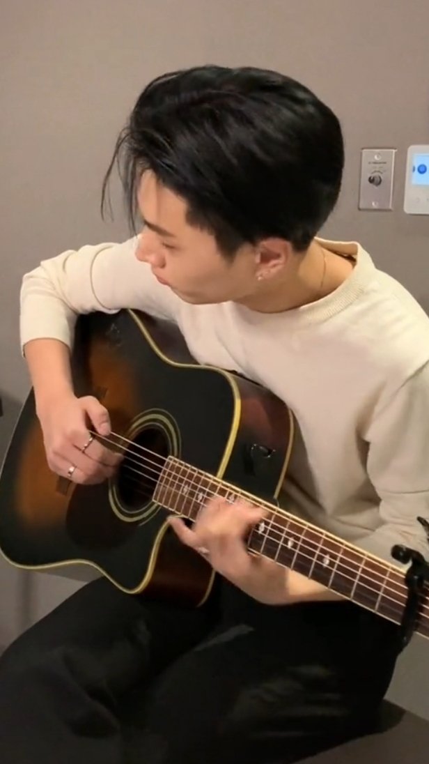 lopingJay's tweet image. From this.               To this