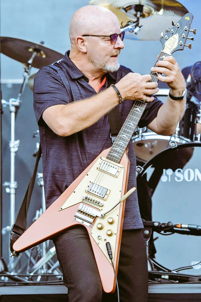 Happy birthday  ANDY POWELL  72 WISHBONE ASH! 