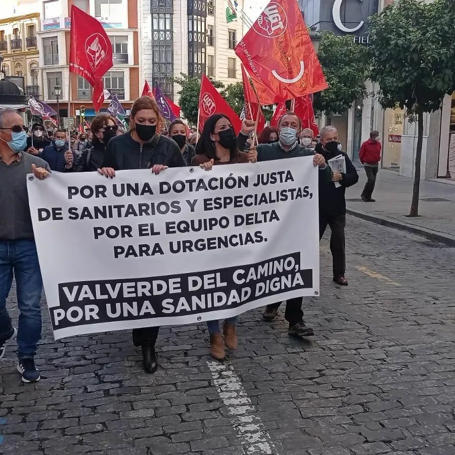 Un día para nuestros #sanitarios #sanidadpublica #huelvadefiende #huelvalaluz