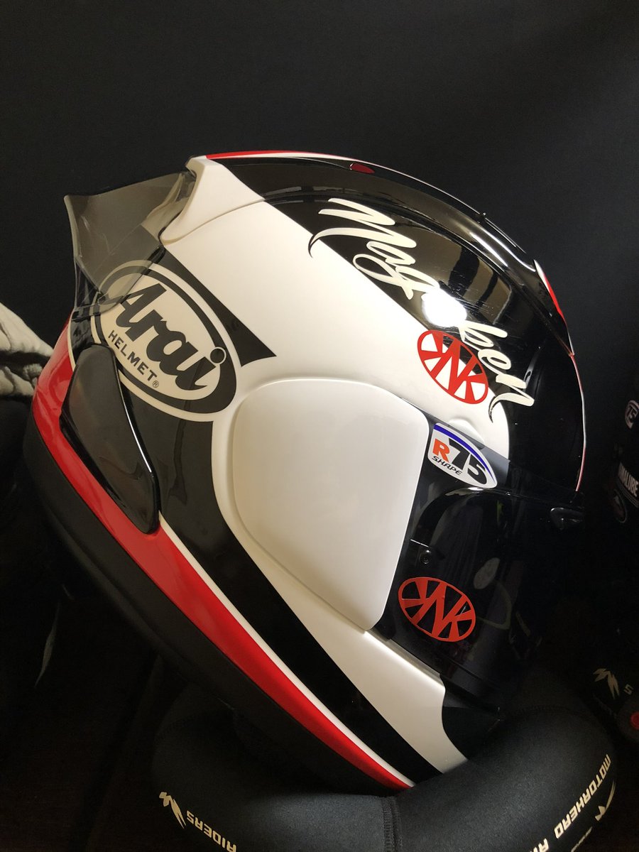 Nagaken8899's tweet photo. #自分のヘルメット晒しあげようぜ
#ARAI
#RX7X
#タイラレプリカ
#Micrographic
#STDESIGN https://t.co/zTwi14uH7W