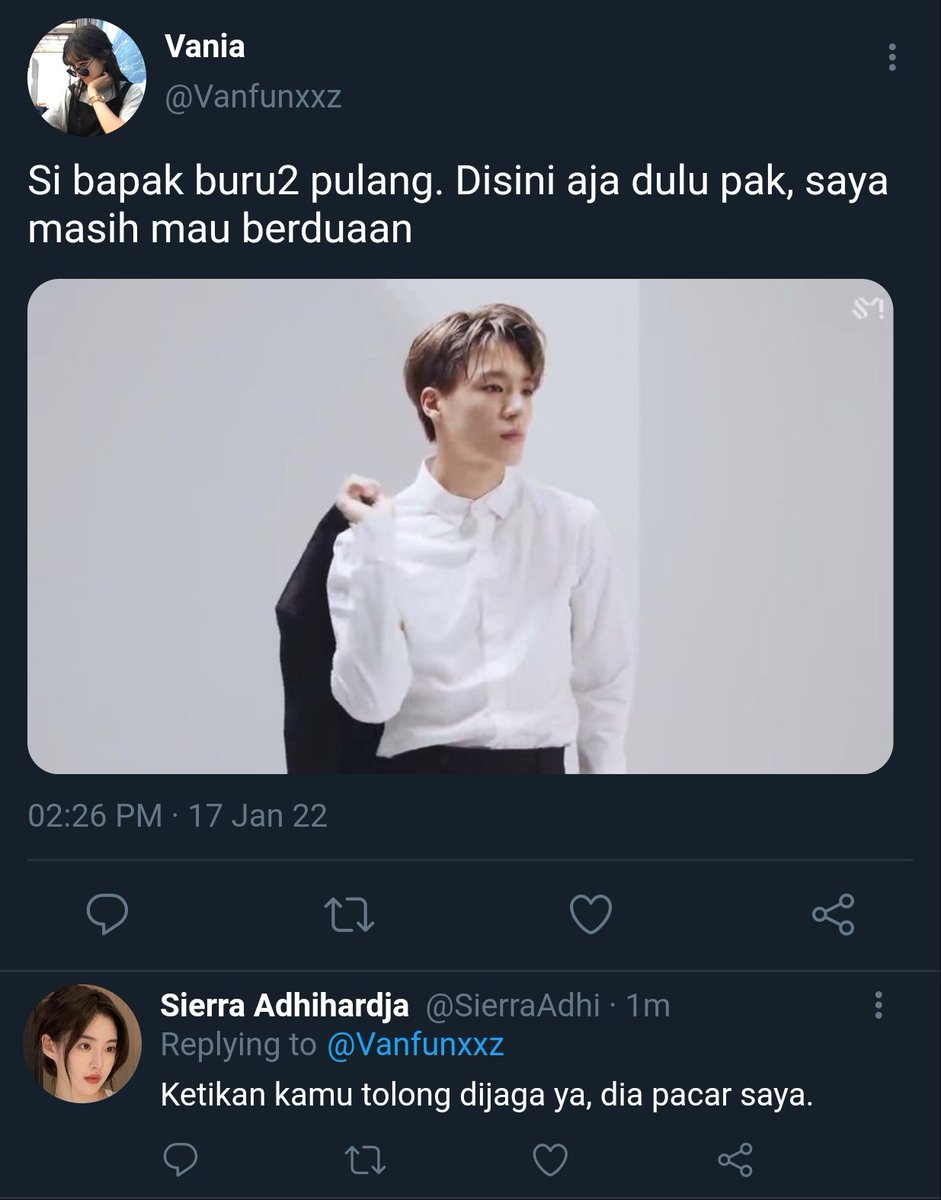 𝐀𝐯𝐚 tweet media