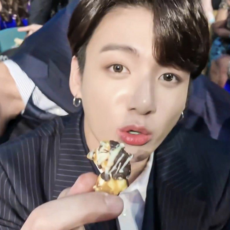 jjk pics✨ tweet media