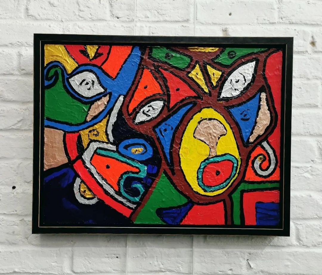 bespoke_framer's tweet photo. A vibrant, abstract piece by the talented @matthewrutherfordart, painted on canvas and bought to us for stretching and framed into a tray frame. 

#trayframe #matthewrutherfordart #abstractart #canvas #canvasstretching #centradoframing #vibrantart #bespokeframing #frames #bexley https://t.co/QIi7DMSi4y