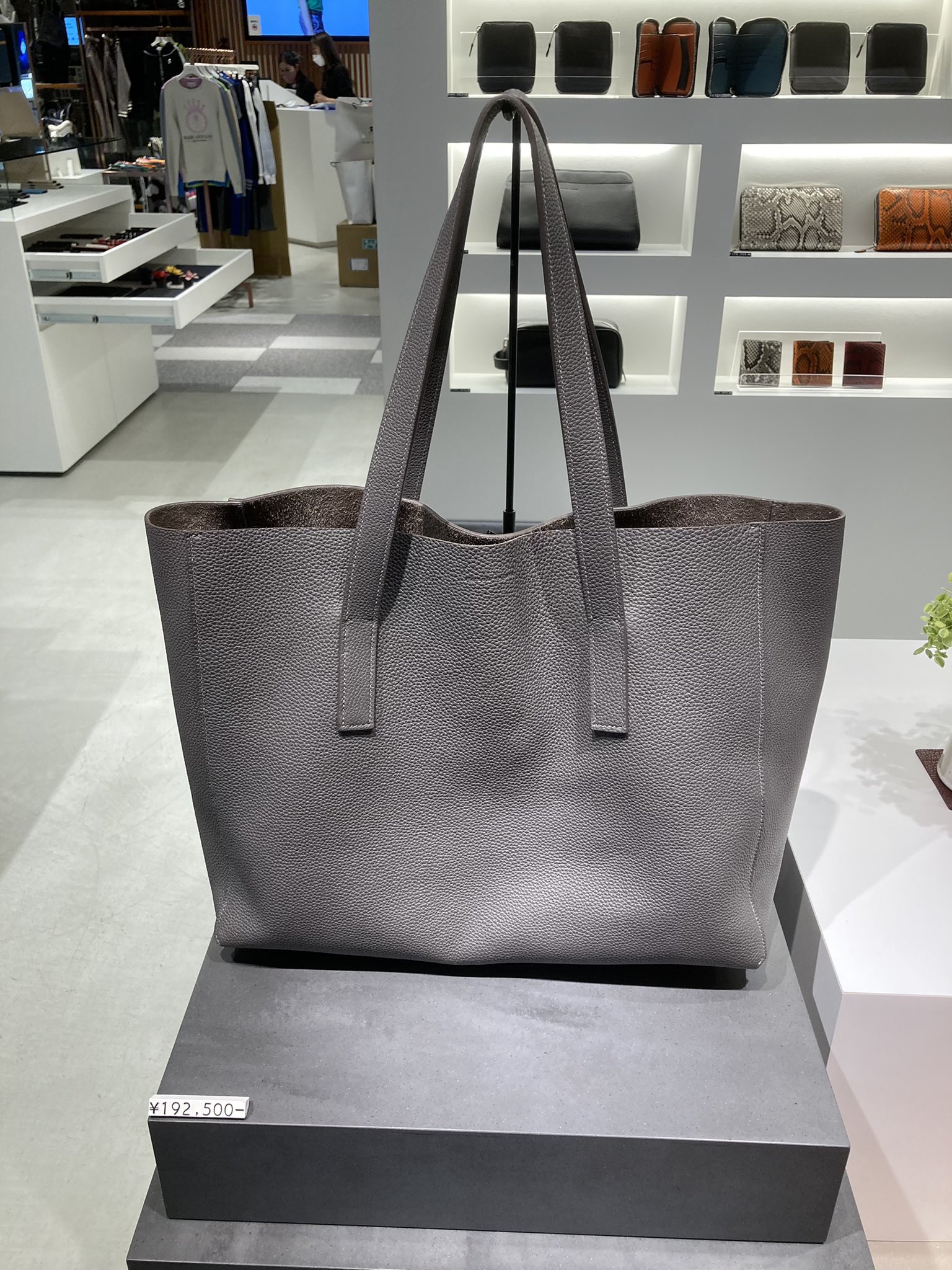 メゾンタクヤ MAISON TAKUYA 最高級一枚革トートバッグ