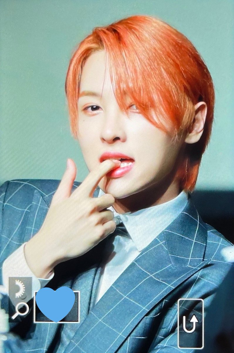 220219 팬싸
책 좀 읽어야겠다 진짜..이 좋은게 말로 표현이 안되네;
#OnlyOneOf #온리원오브 #Rie #리에 
#Instinct_Part2 #suit_dance
<a href="/OnlyOneOfmember/">온리원오브</a>