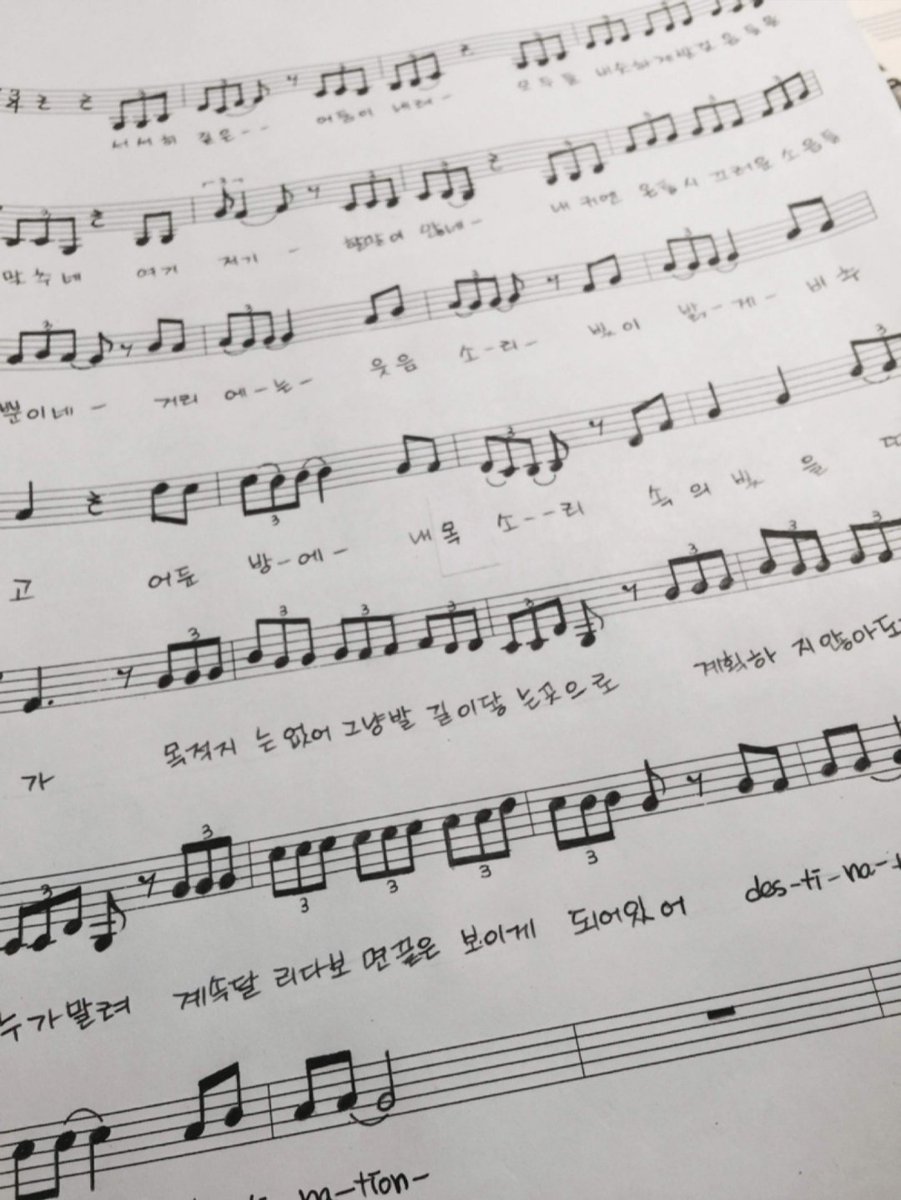 OIZHXOUL's tweet photo. 진솔온니 글씨체 여전한게 진심 감-동... https://t.co/PqokPk1riL