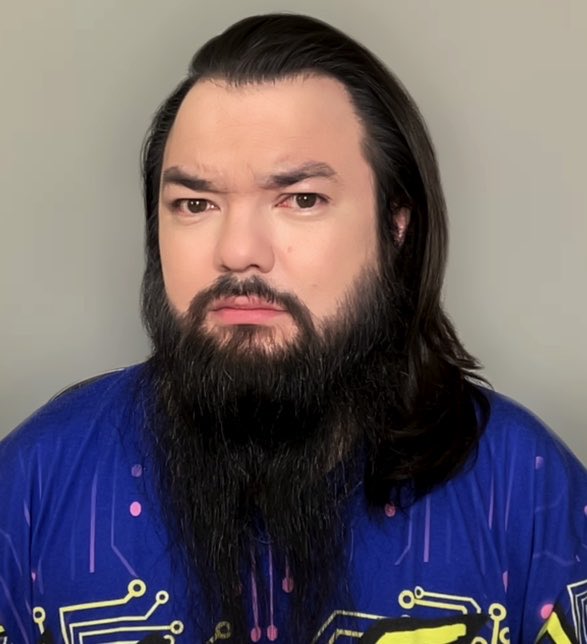 Here’s me, sternly asking you to go watch #TheyLiveintheGrey with <a href="/michellekrusiec/">Michelle Krusiec 楊雅慧</a> <a href="/MrKenKirby/">Ken Kirby</a> from <a href="/thevangbros/">The Vang Brothers🎬</a> now streaming on <a href="/Shudder/">Shudder</a> A good scare that hits you in the heart. #horror #indiehorror #asianhorror #VeryAsian #ghosts 

Here’s my review: youtu.be/KtVtObgUoLk