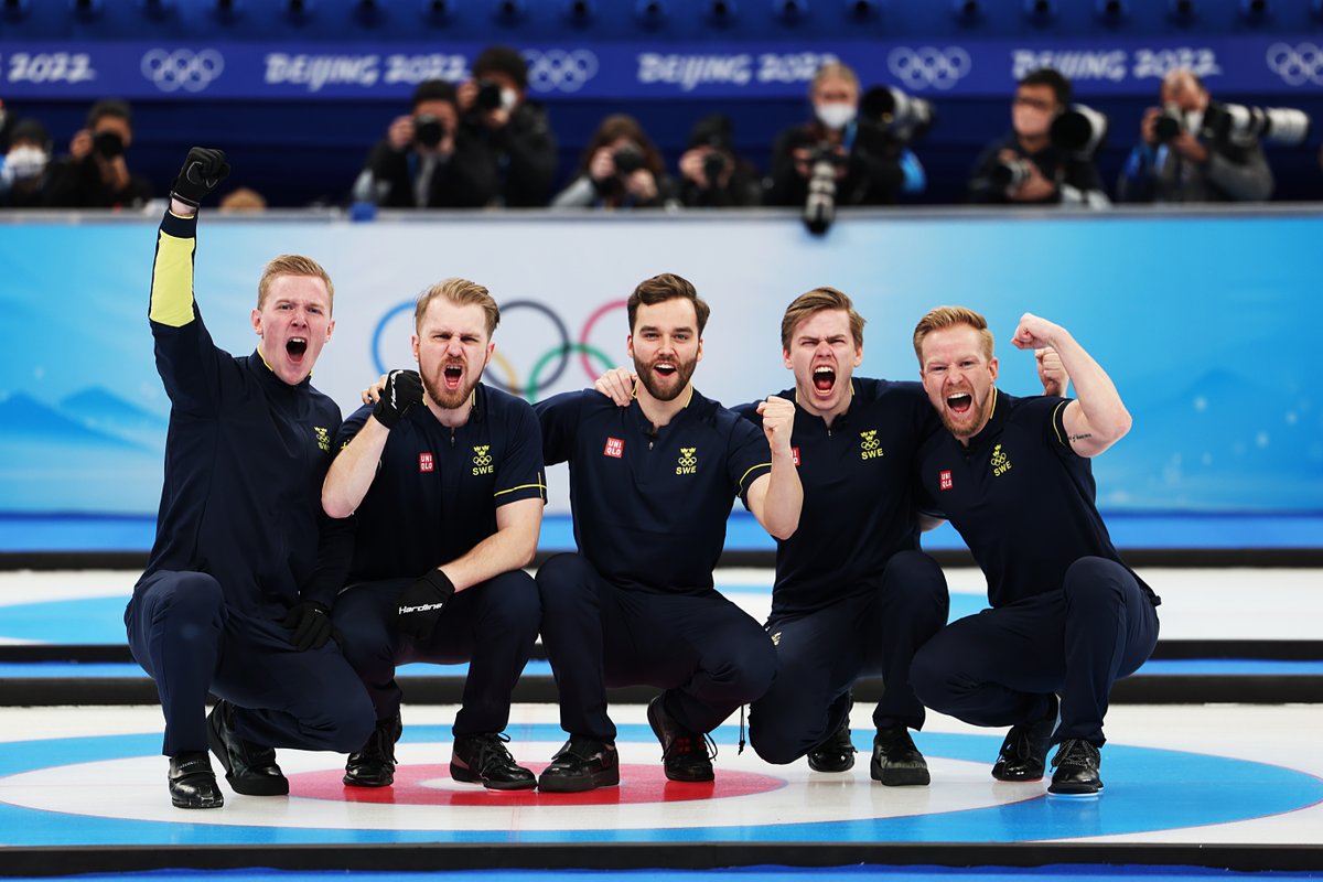 worldcurling's tweet photo. Pure passion. Olympic champions. ๐ฅ
#Beijing2022 | #Curling
๐ธ WCF / Stephen Fisher https://t.co/ksrNyxA6GU